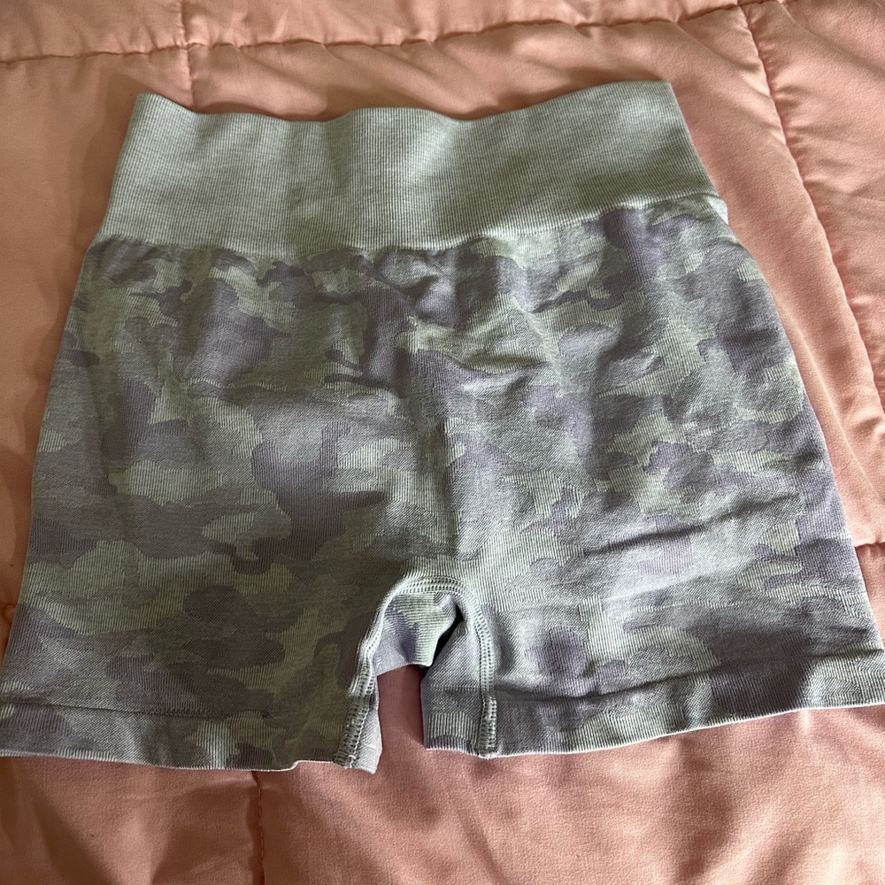 gym shorts light purple